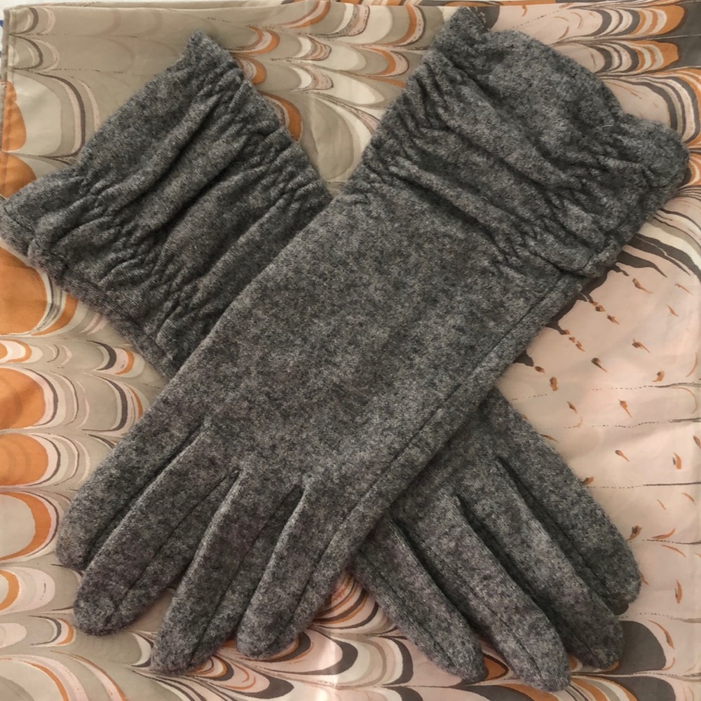 Echo Grey Wool Gloves - image 1